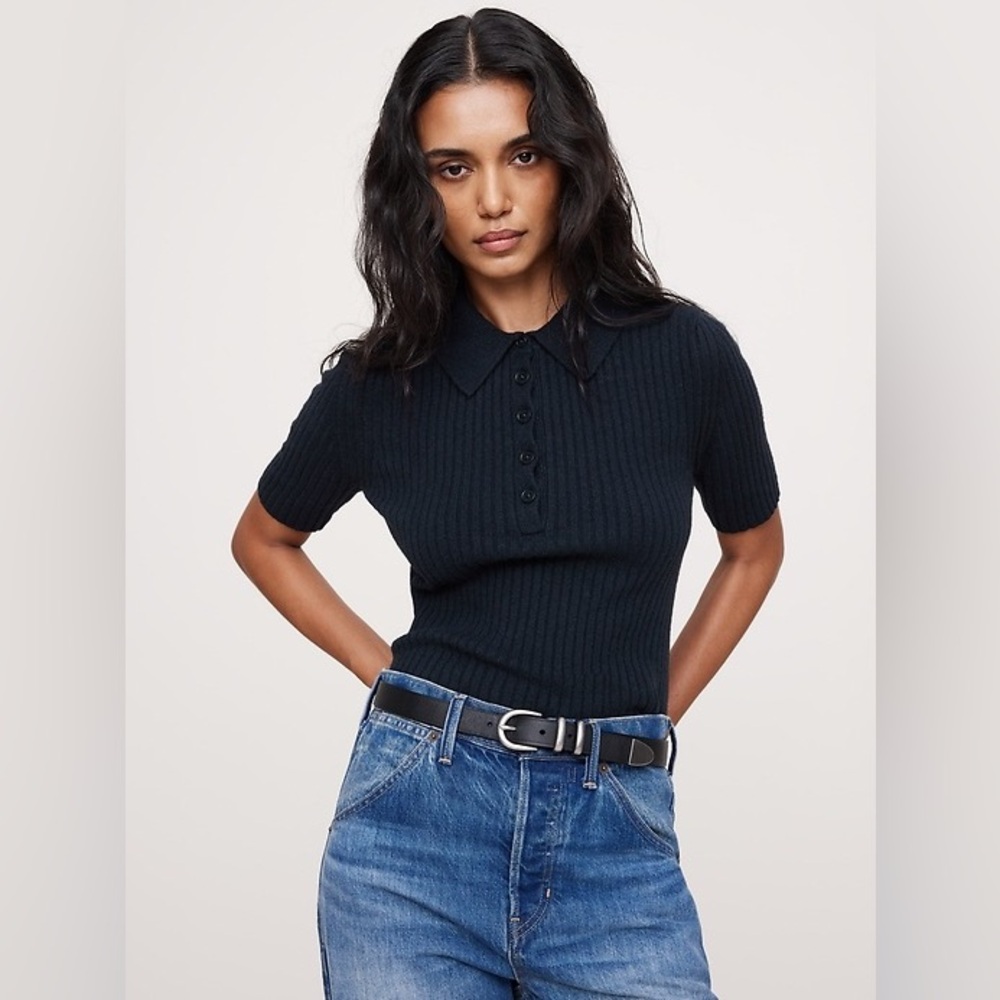 Women’s Short Sleeve Ribbed Polo Top in Black